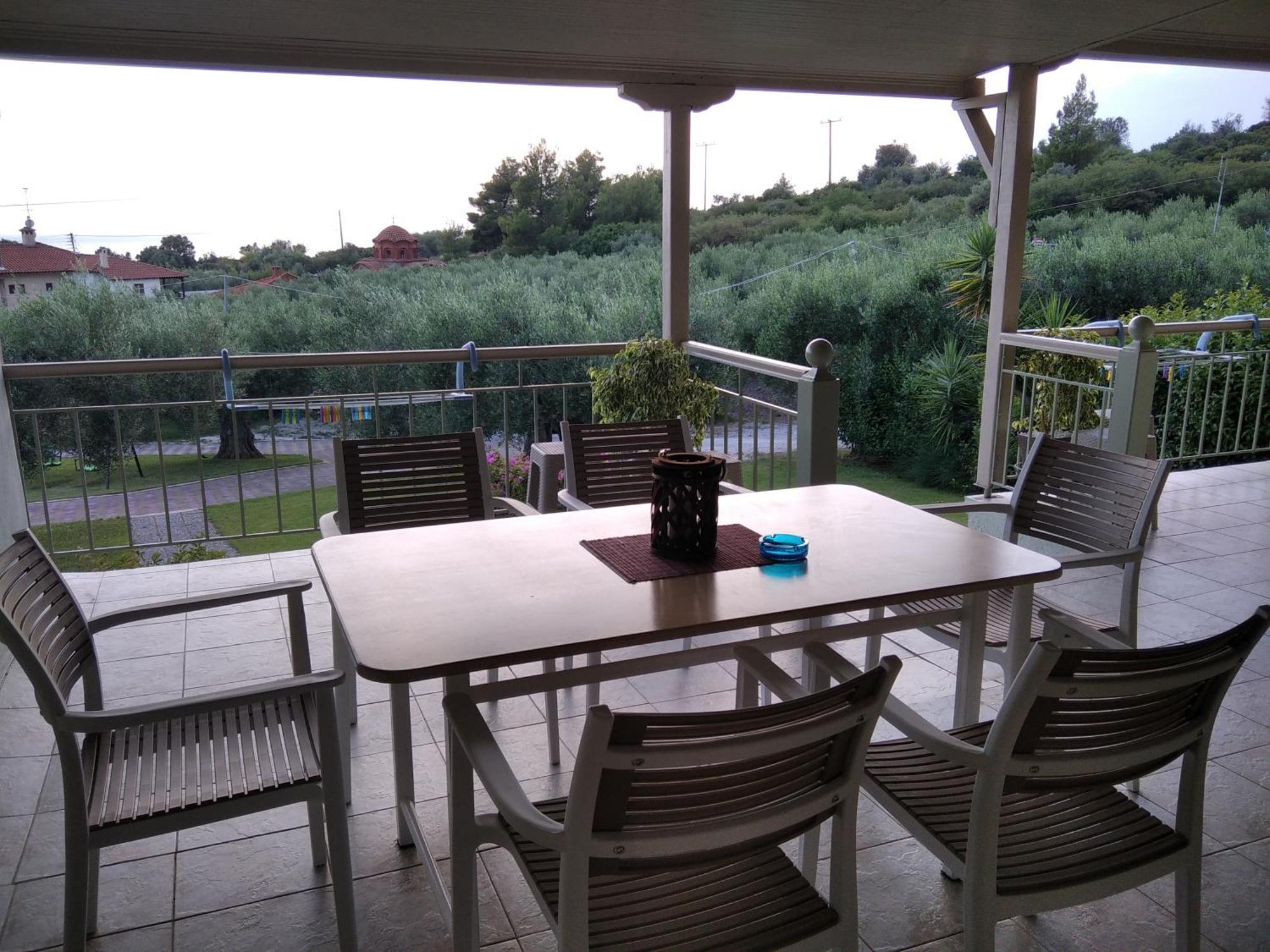 Apartment House Garli *