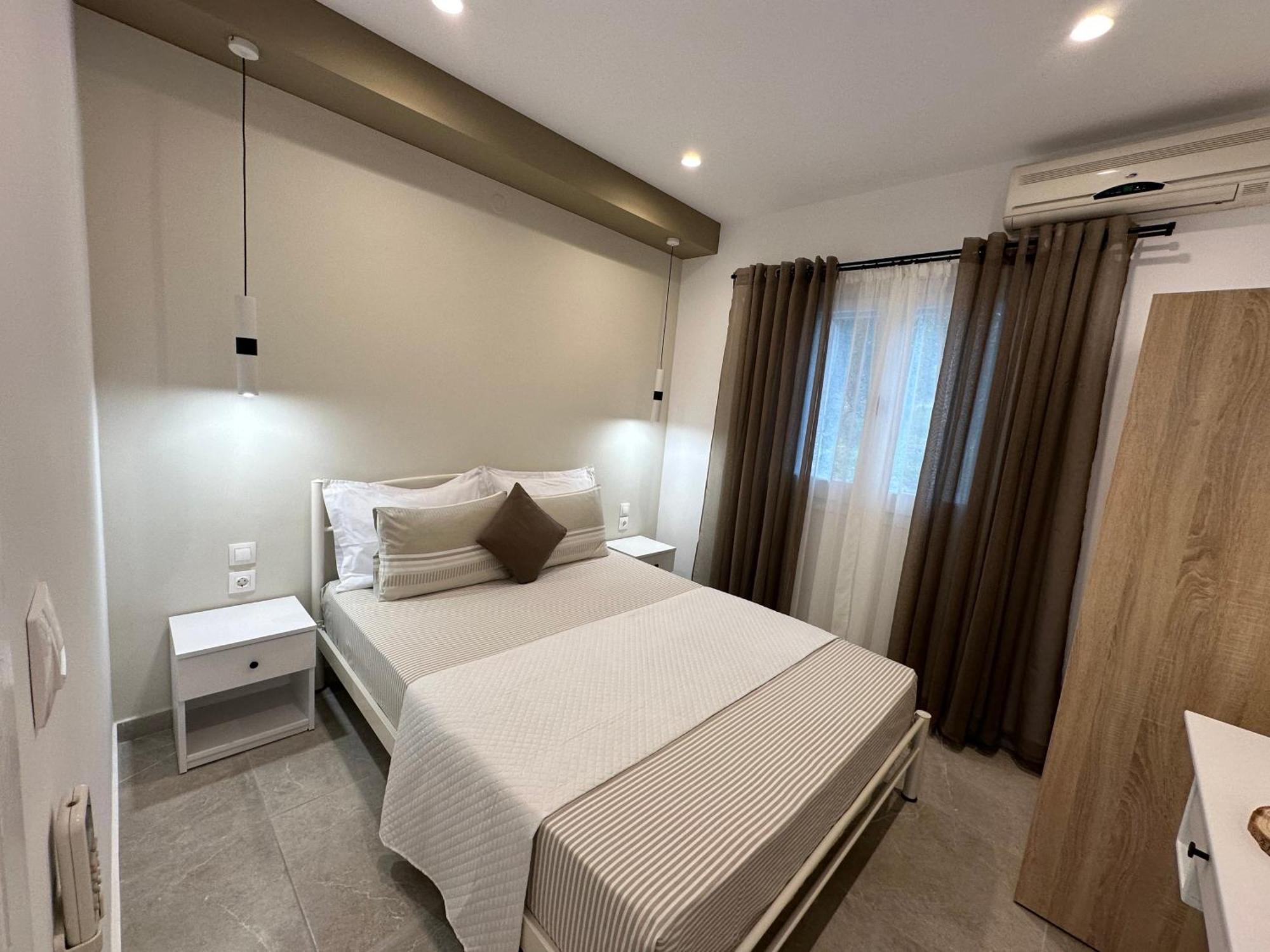 House Garli * Psakoudia