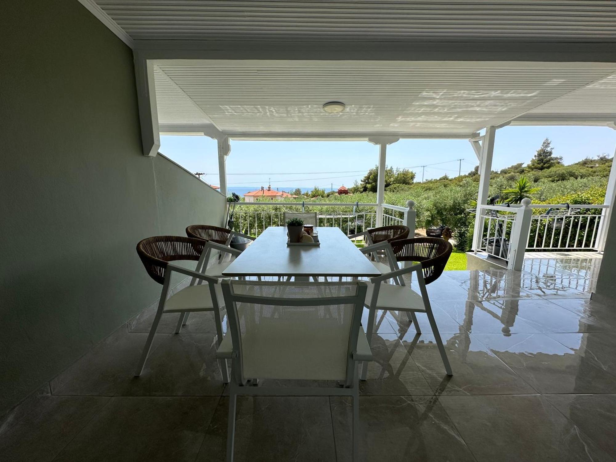 House Garli Psakoudia